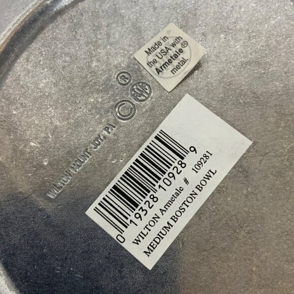 Wilton Armetale Plough Tavern Medium Boston Bowl 9 inch Satin Pewter Square Dish - Picture 8 of 8